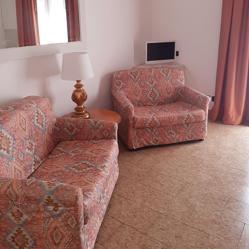 טאורמינה Andromaco Palace Hotel מראה חיצוני תמונה