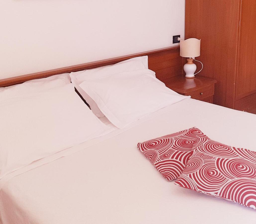 טאורמינה Andromaco Palace Hotel מראה חיצוני תמונה